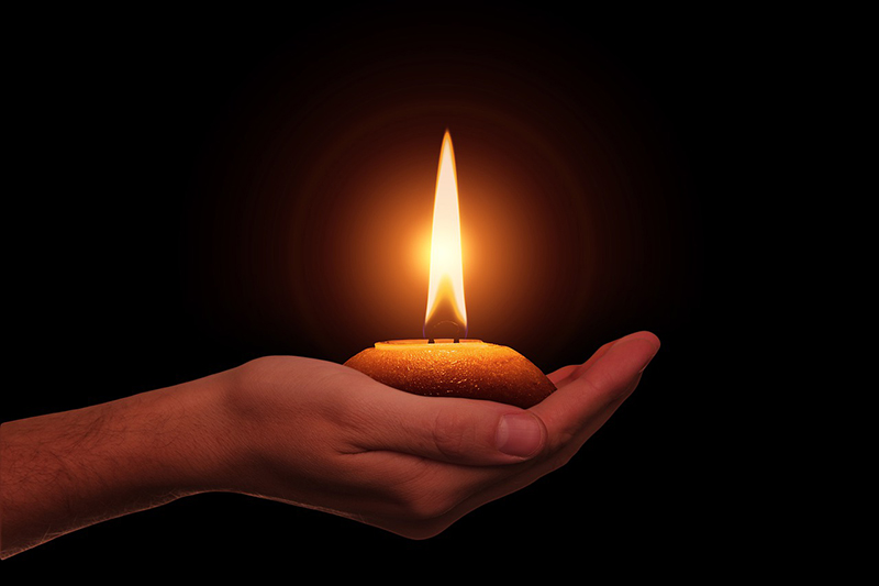 b2bcards corporate christmas eacrd ref:Diwali21i.jpg, Diwali,Candles,Lights, Colours