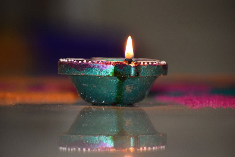 b2bcards corporate christmas eacrd ref:Diwali21k.jpg, Diwali,Candles,Lights, Colours