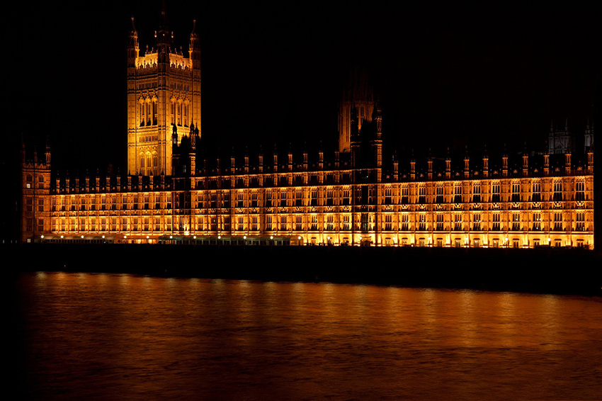 b2bcards corporate christmas eacrd ref:b2b-ecards-london-city-big-ben-colours-gold-875.jpg, London,City,Big Ben, Colours,Gold